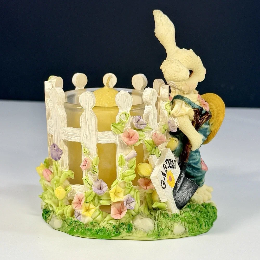 VTG Bunny Rabbit Easter‎ Garden Candle Holder Picket Fence Flowers Spring 4 1/2